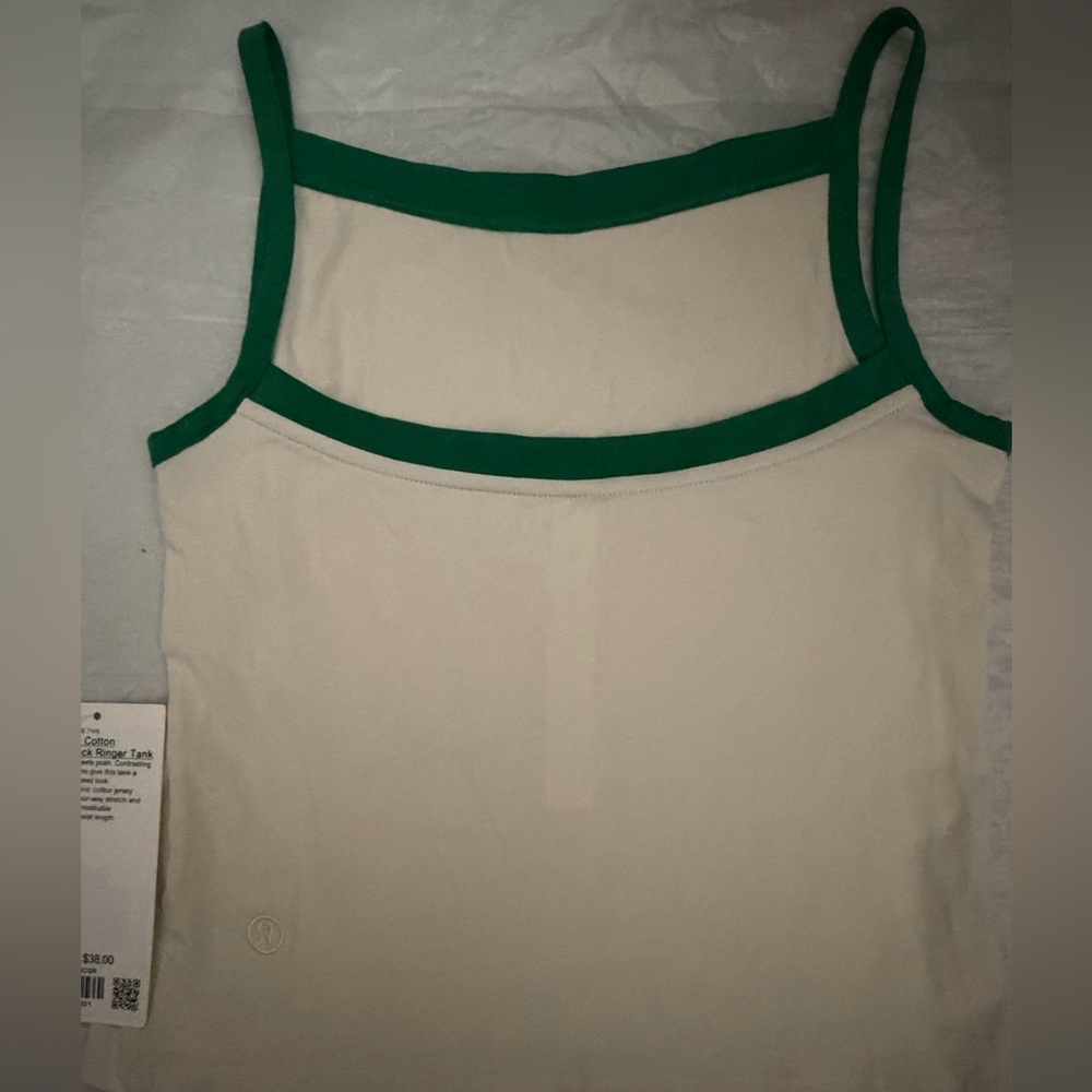 Lululemon Women's Cream Tank Top with Green Trim size Small - Picture 2 of 4